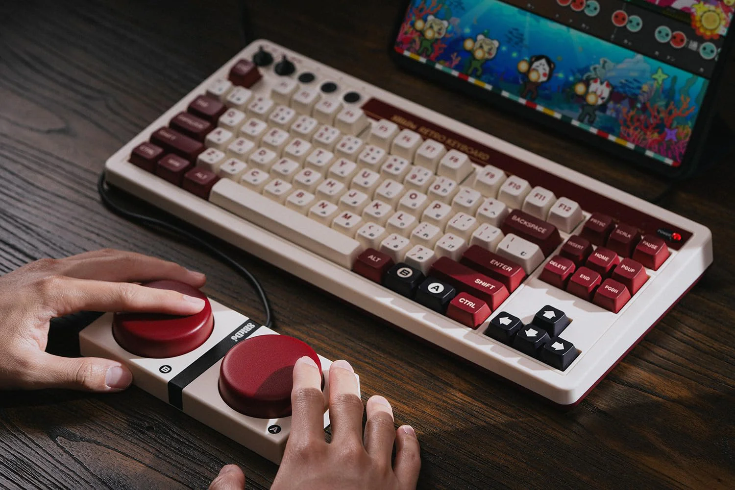 8Bitdo Retro Mechanical Keyboard (C64 Edition, M Edition, N Edition, Fami Edition) - Image 23