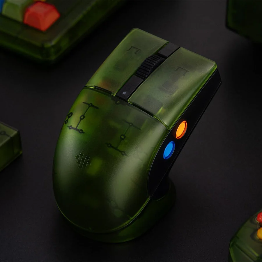 8Bitdo Retro R8 Tri-Mode Mouse with Charging Dock Xbox Edition (85CB) - Image 11