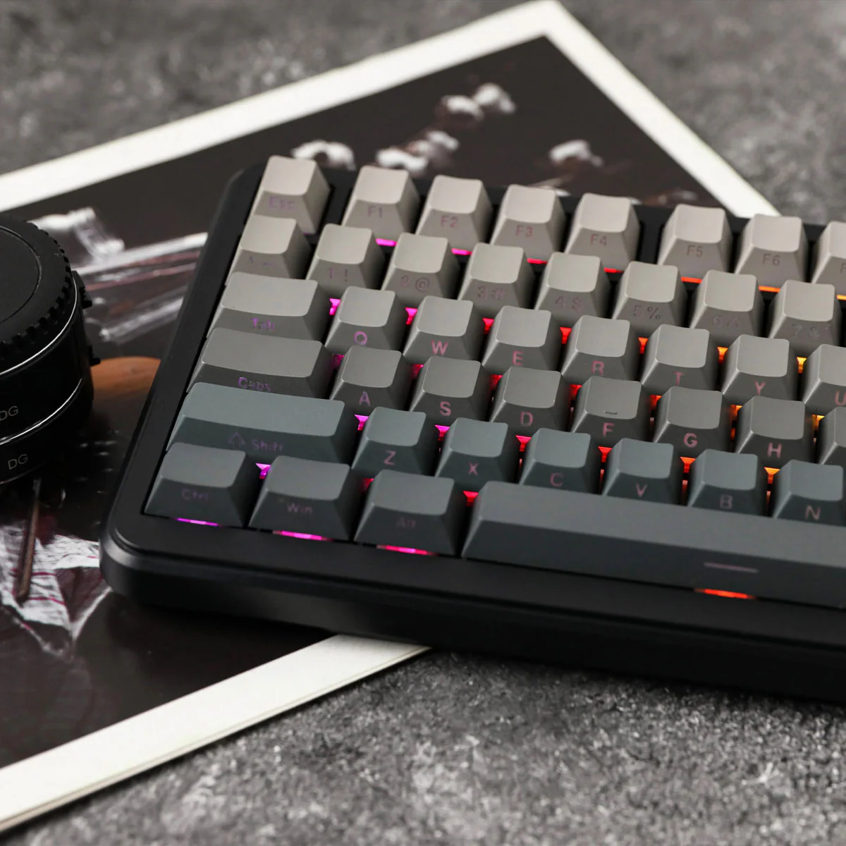 Ajazz AK820 Max RGB Tri-Mode 75% 82-Keys Gasket-mounted Hot Swappable Mechanical Keyboard (Gradient Grey) (Sea Salt Switch) - Image 7