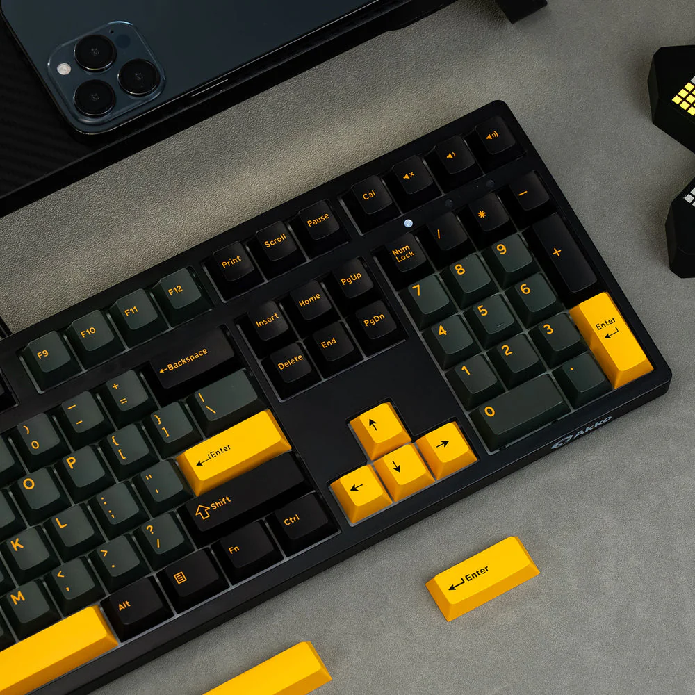 Akko Black & Gold 3108 V3 Wired Mechanical Keyboard (Akko Frost Pink Switch) - Image 7