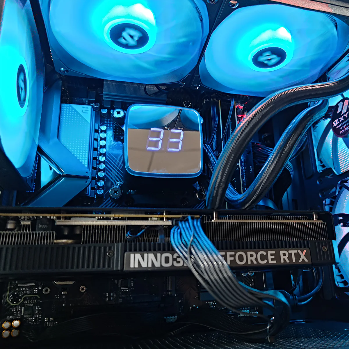 Aurora Atom Black Desktop Gaming PC | AMD Ryzen 5 7400 | 32GB RAM | 1TB SSD | RTX 5070 OC | Windows 11 Pro - Image 6