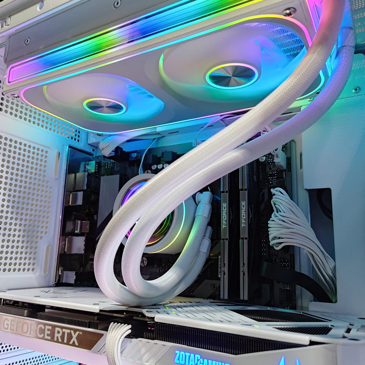 Aurora D41 White Desktop Gaming PC | AMD Ryzen 7 8700F | 32GB RAM | 1TB SSD | RTX 5070 | Windows 11 Pro - Image 4