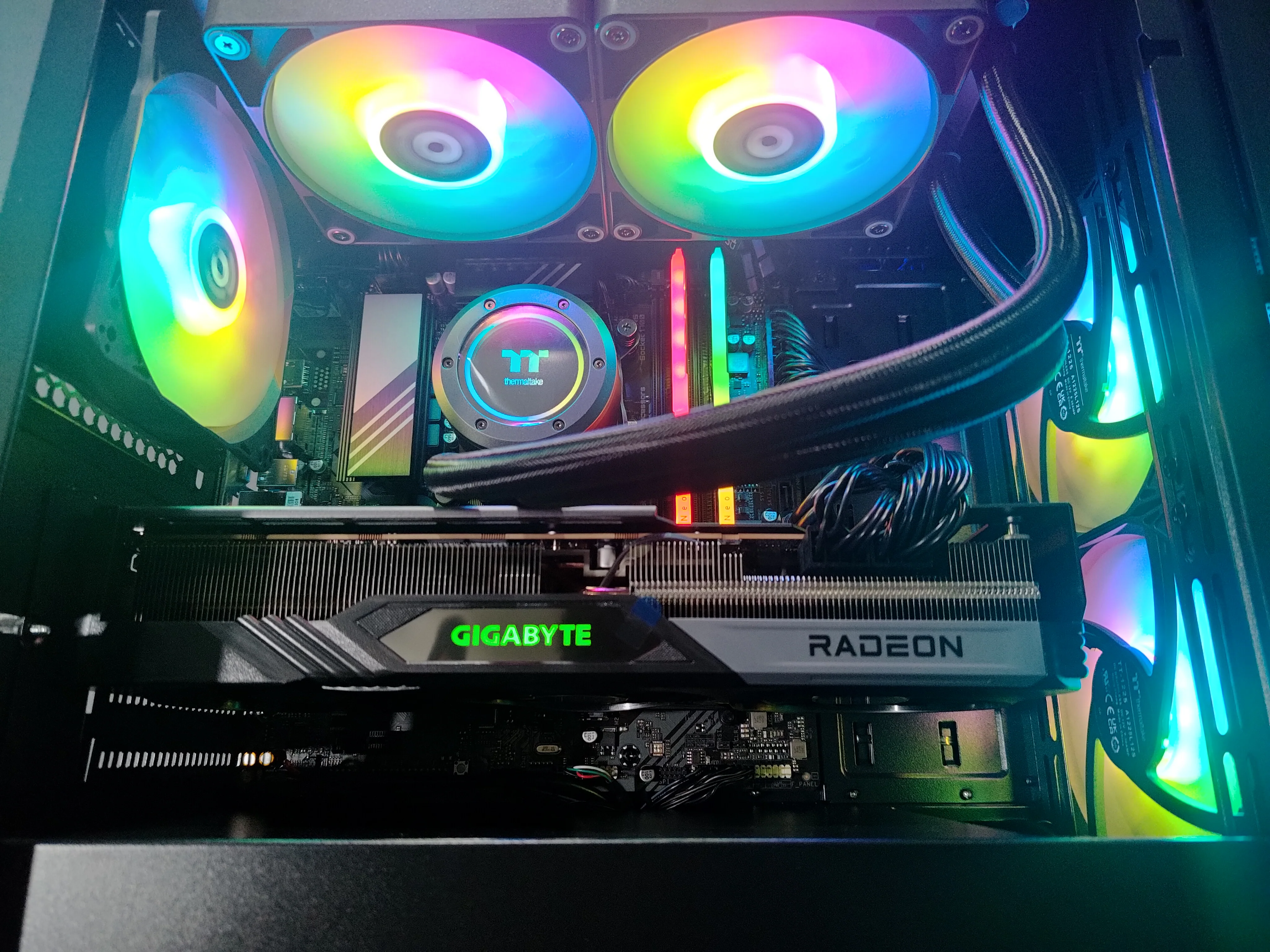 Aurora Versa H16 Black Desktop Gaming PC | Intel i5 14600KF | 32GB RAM | 1TB SSD | RX 7700 XT | Windows 11 Pro - Image 4