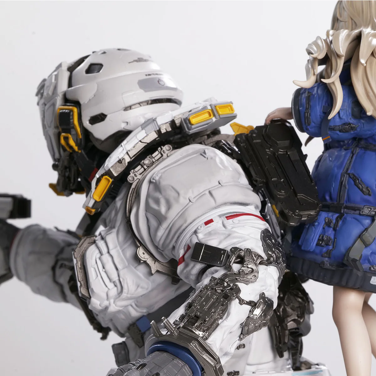 Capcom Figure Builder Creator's Model Pragmata Hugh & Diana Pre-Order Downpayment - Image 7