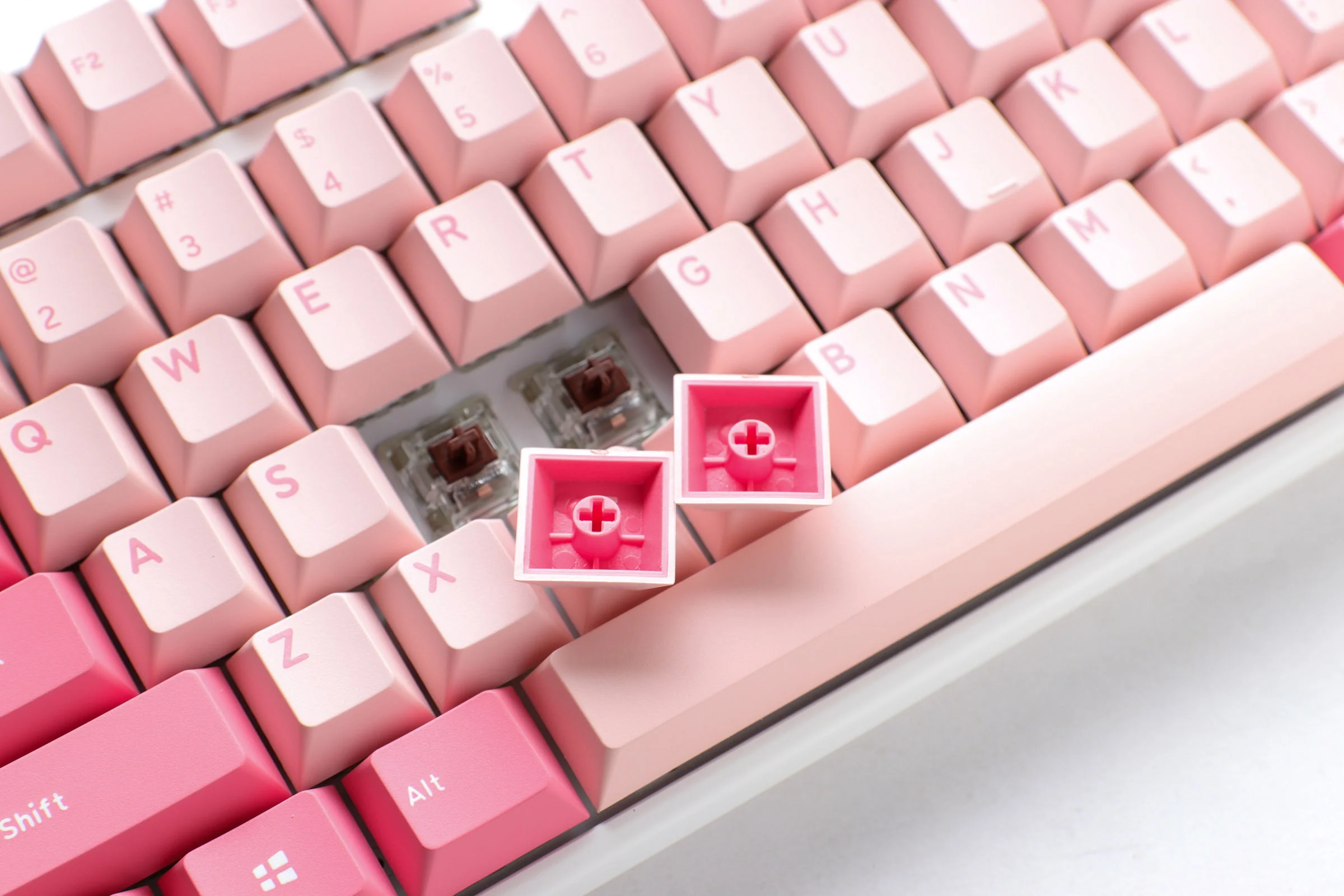 Ducky One 3 Gossamer Pink Hotswap Double Shot PBT Mechanical Keyboard (Cherry RGB Red) (DKON2108-RUSPDGOWWPC2) - Image 11