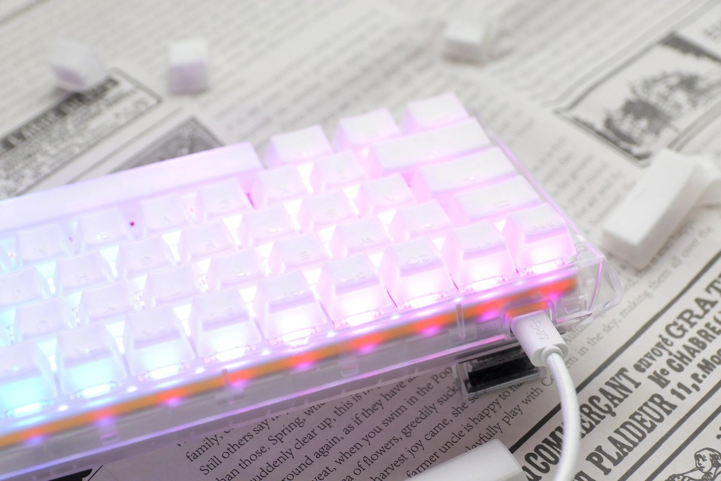 Ducky One 3 Mini Aura White HotSwap RGB Double-Shot PBT Mechanical Keyboard (Cherry RGB Brown) (DKON2161ST-BUSPDAWWWWC1) - Image 9