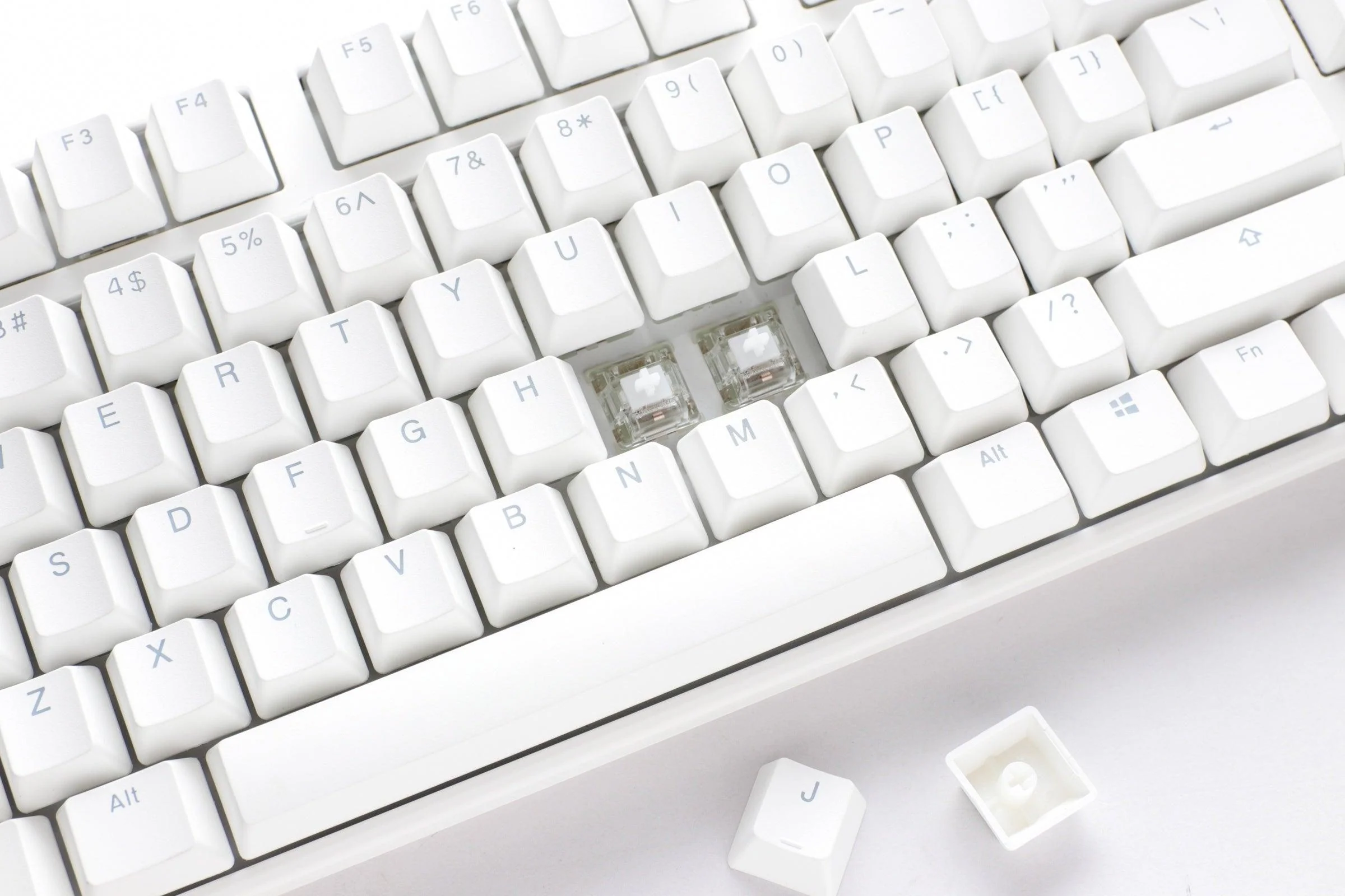 Ducky One 3 Pure White Full-Size Hotswap RGB Double Shot PBT Mechanical Keyboard (Cherry RGB Brown) (DKON2108ST-BUSPDPWWWSC1) - Image 3
