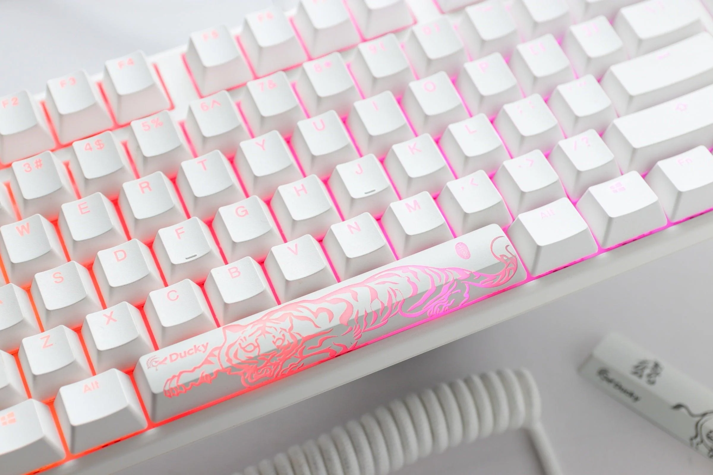 Ducky One 3 Pure White Full-Size Hotswap RGB Double Shot PBT Mechanical Keyboard (Cherry RGB Brown) (DKON2108ST-BUSPDPWWWSC1) - Image 5