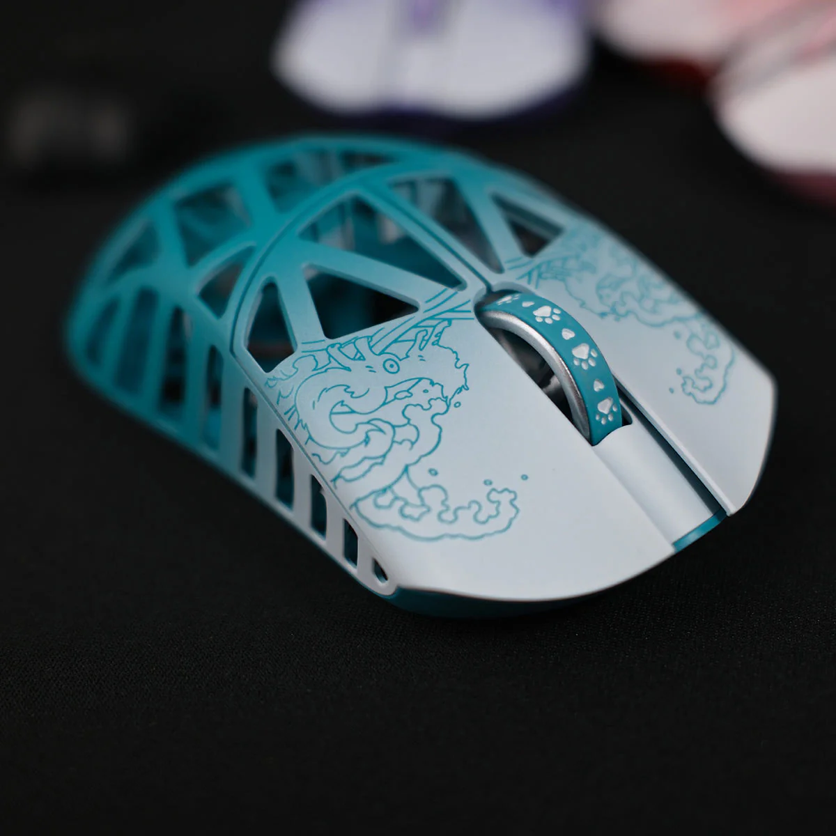 Fabulous Beasts X WLmouse Beast X 8K Lightweight Magnesium Alloy Gaming Mouse (White & Black, White & Pink, White & Blue, White & Purple, White & Orange, White & Red) - Image 13