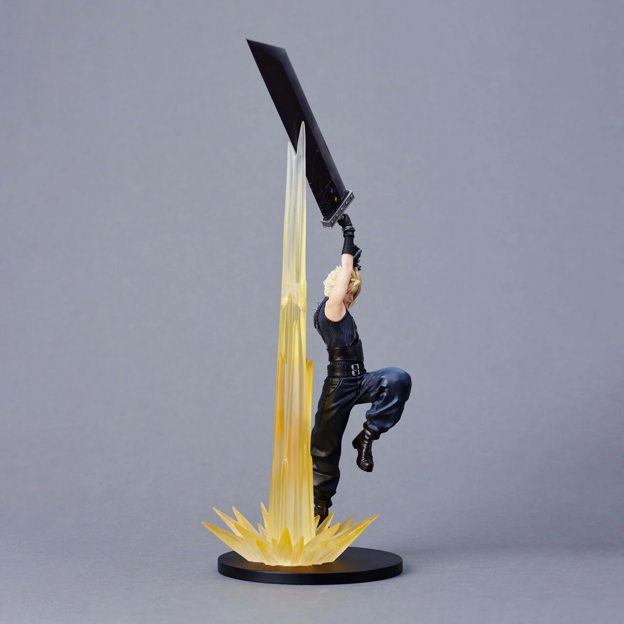 Final Fantasy VII Rebirth Statuette - Cloud Strife - Image 4