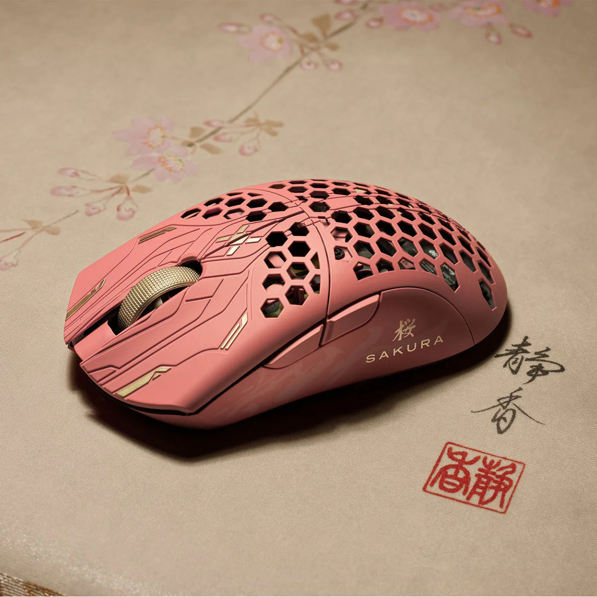 Finalmouse ULX Sakura Wireless Gaming Mouse (Small, Medium, Classic) - Image 3