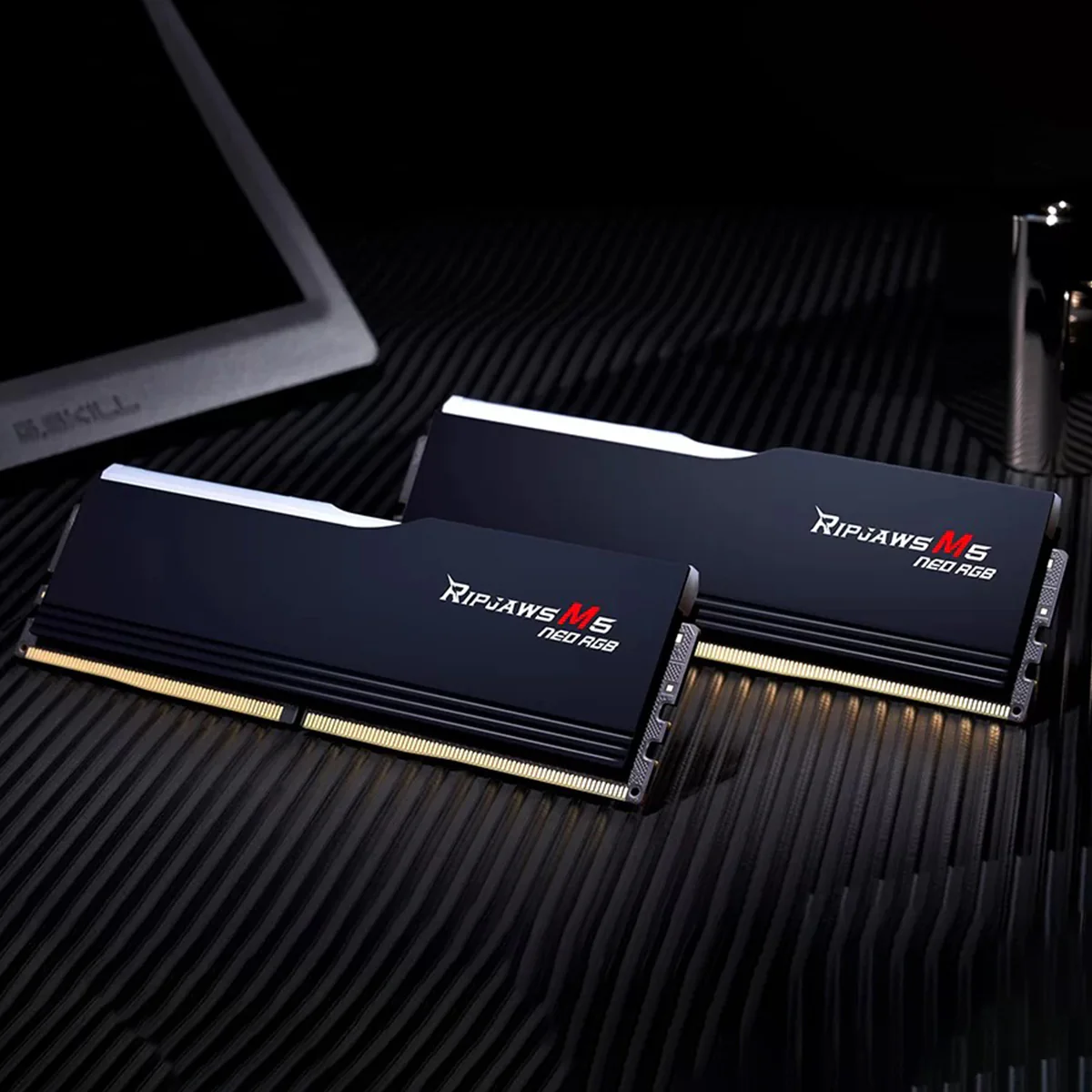 G.Skill Ripjaws M5 RGB 32GB (2x16GB) DDR5 6000 MT/s CL32-40-40-102 1.40V AMD EXPO Desktop Memory (F5-6400J3240G16GX2-RM5NRK) - Image 5