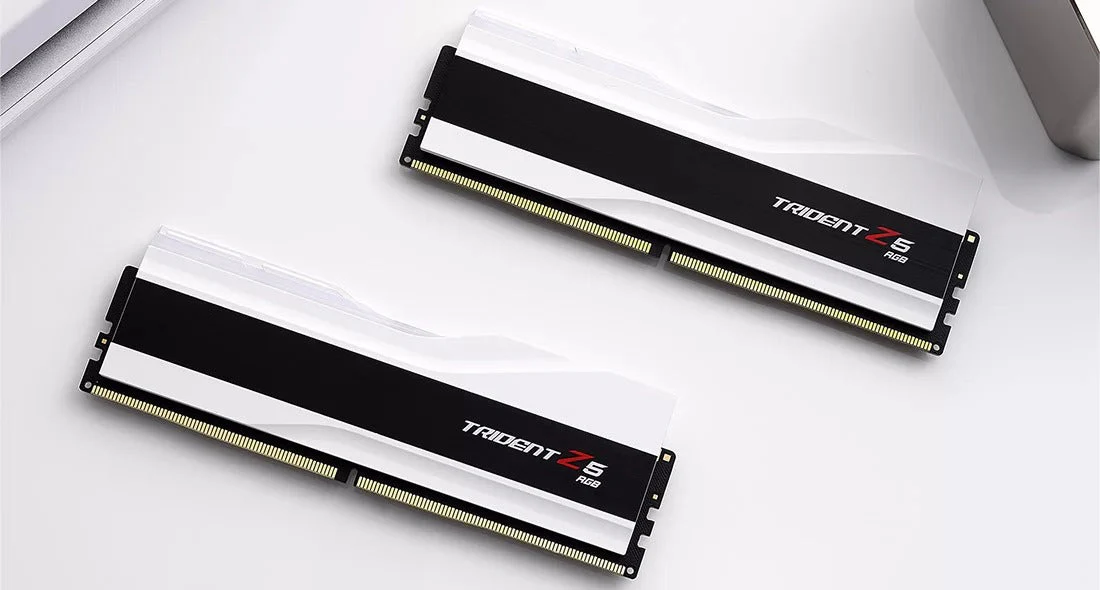 G.Skill Trident Z5 RGB 32GB (2X16GB) DDR5 Intel XMP 6400MHZ CL32-39-39-102 1.40V Desktop Memory (Matte White) (F5-6400J3239G16GX2-TZ5RW) - Image 6