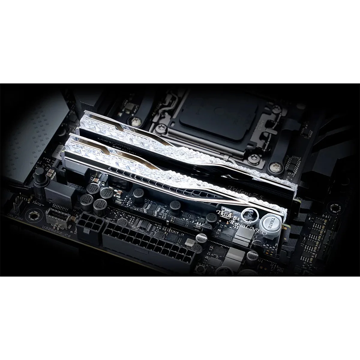 G.Skill Trident Z5 Royal Neo 96GB (2x48GB) DDR5 6000 MT/s CL30-36-36-96 1.35V AMD EXPO Desktop Memory (Silver) (F5-6000J3036F48GX2-TR5NS) - Image 2