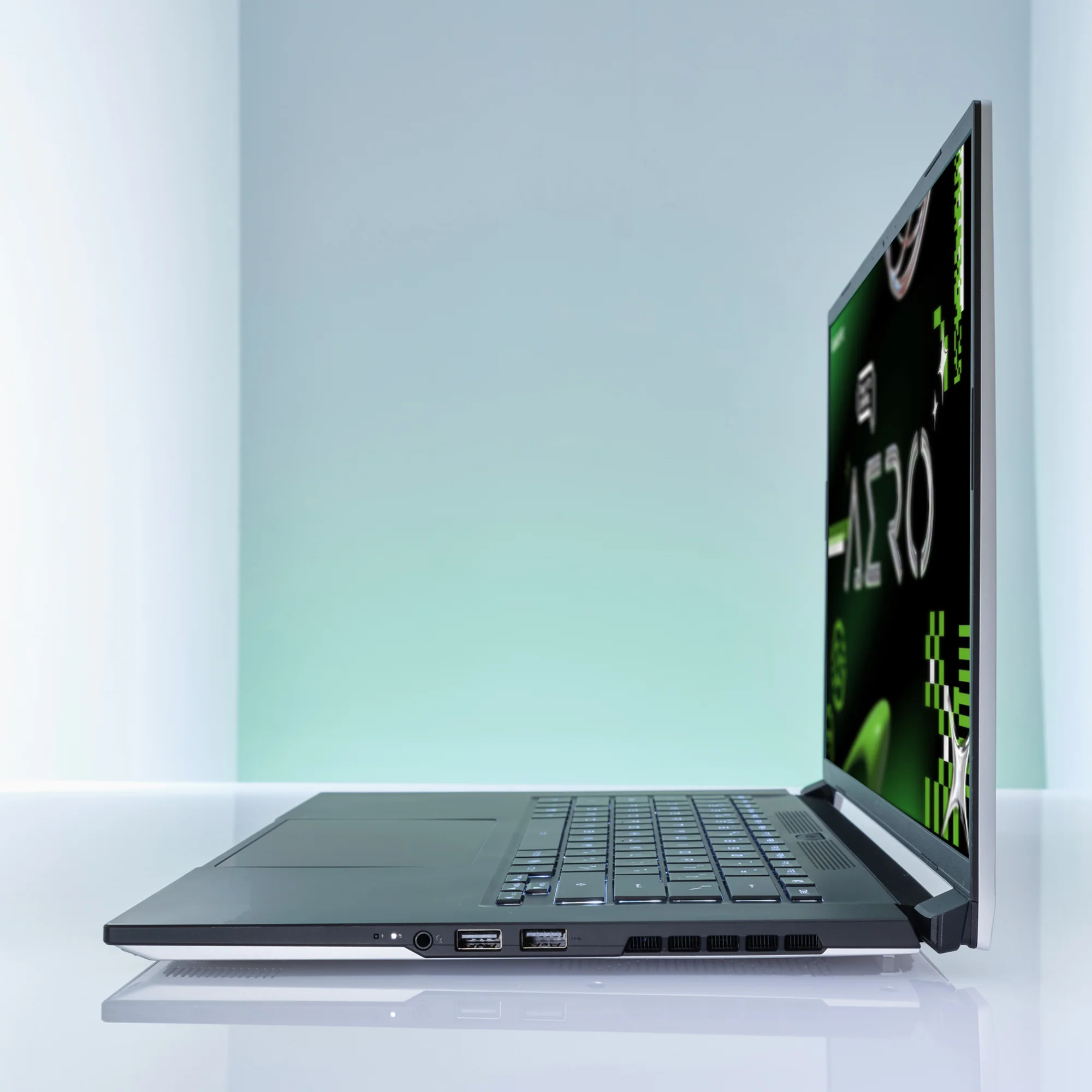 Gigabyte Aero X16 1WH93PHC94AH Copilot+ PC Laptop (Gray) | 16" QHD+ (2560x1600) 165Hz IPS | Ryzen AI 7 350 | 16GB RAM | 1TB SSD | RTX 5070 8GB | Windows 11 Home | Gigabyte Backpack - Image 5