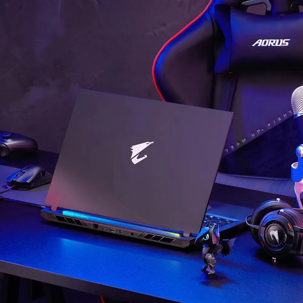 Gigabyte Aorus 17 BSF-73PH654SH Gaming Laptop (Black) | 17.3" QHD (2560x1440) 240Hz | i7 13700H | 16GB RAM | RTX 4070 | 1TB SSD | Windows 11 Home | Gigabyte Aorus G2 Backpack - Image 20