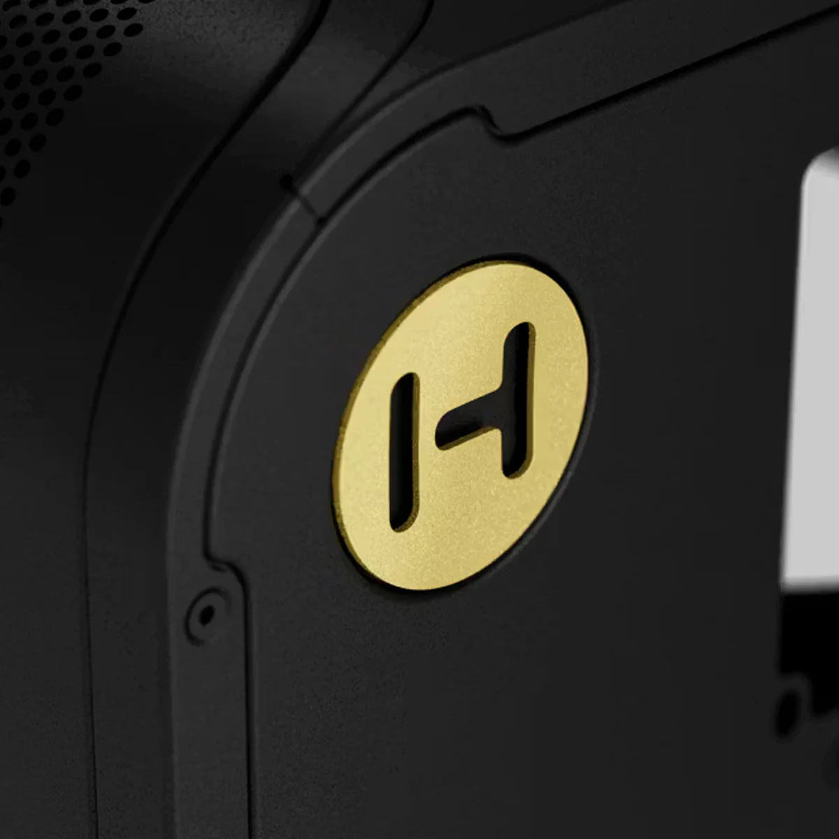 Hyte X50 ATX Mid-Tower Modern Performance PC Case (Pitch Black, Snow White, Matcha, Strawberry Milk) - Image 9
