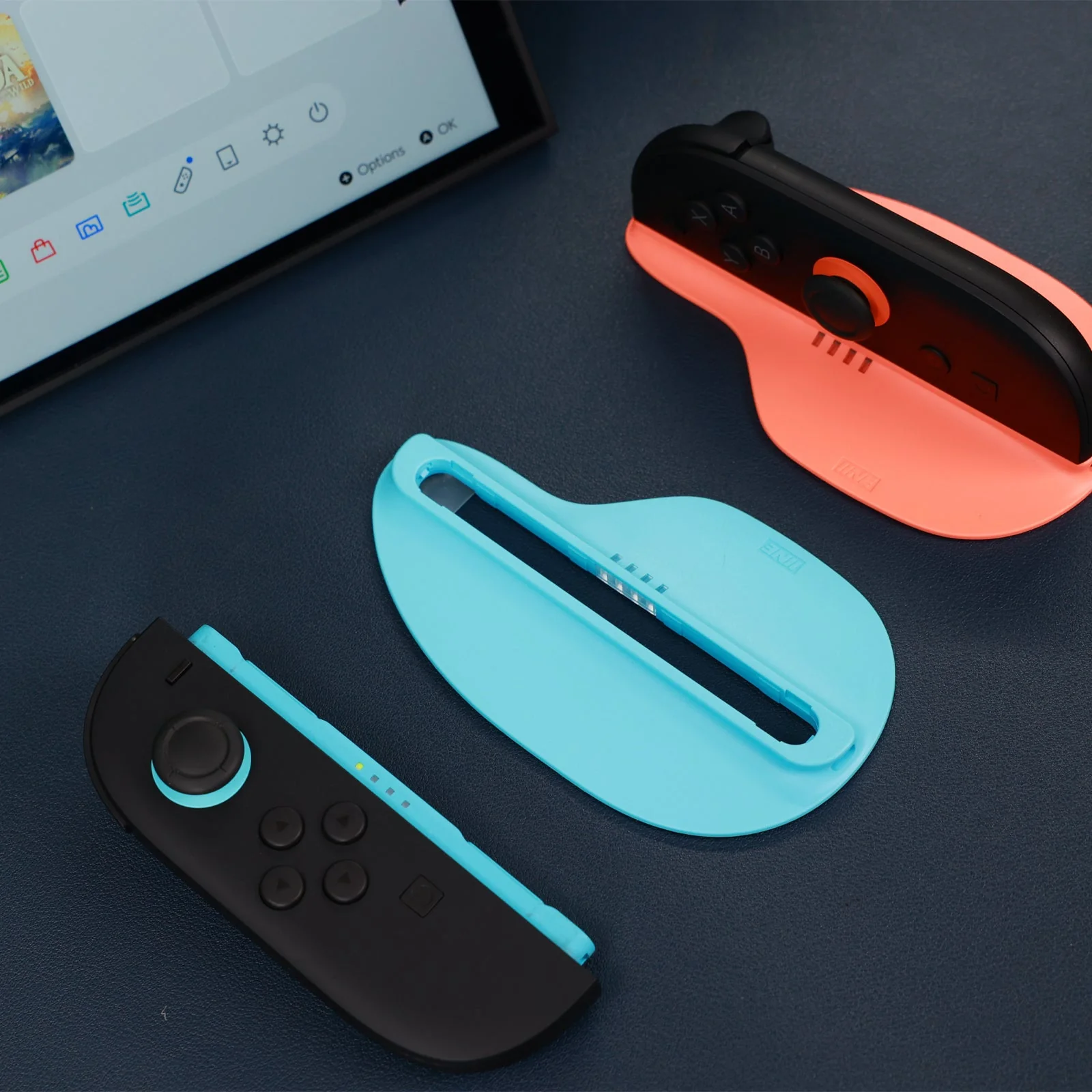 IINE Mouse Stand for Nintendo Switch 2 (Black, Blue/Orange) - Image 10