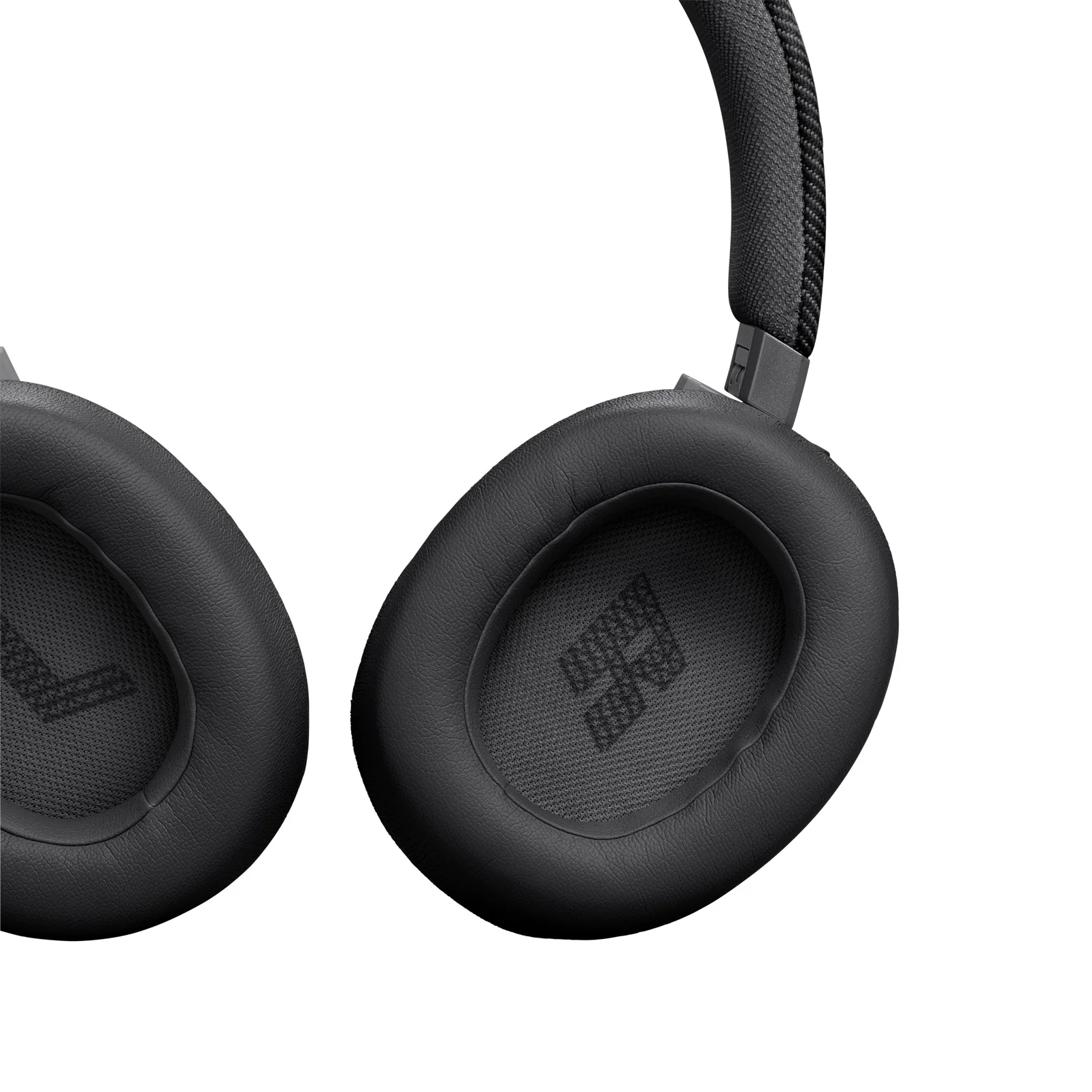 JBL Live 770NC Wireless Over-Ear Headphones with True Adaptive Noise Cancelling (Black) - Image 14