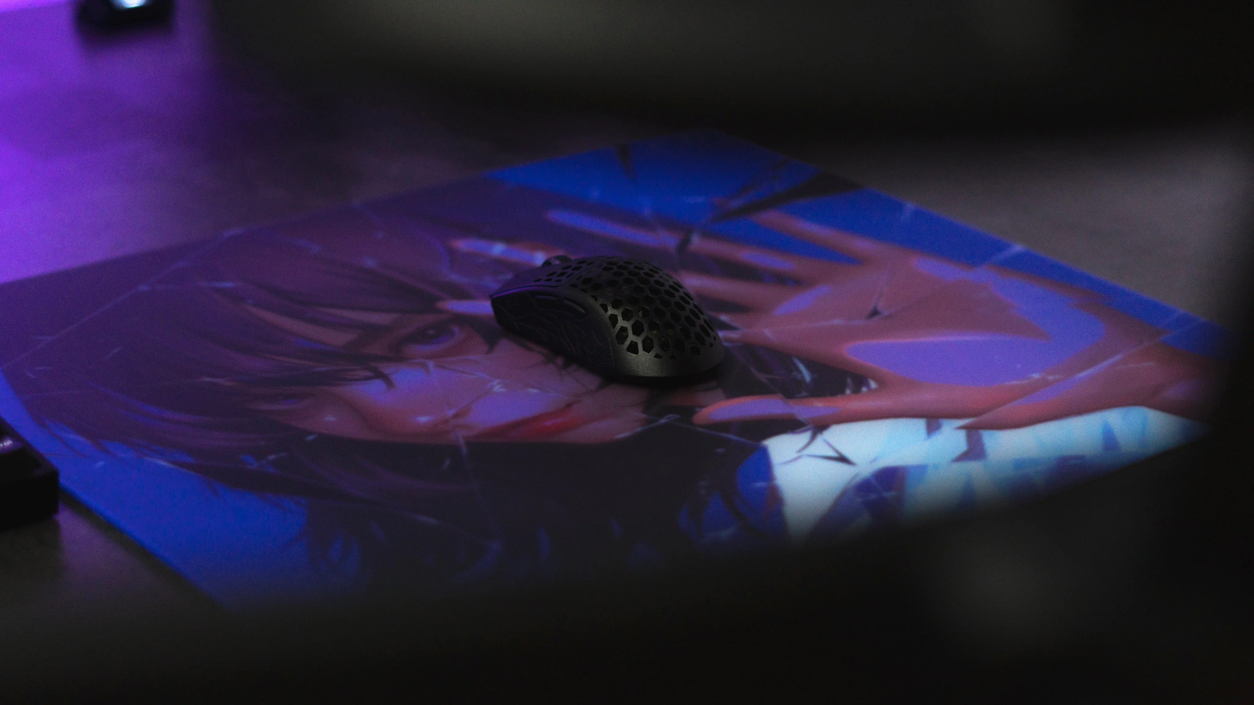 Kanami Sai Limited Edition Glass Mouse Pad - Image 4