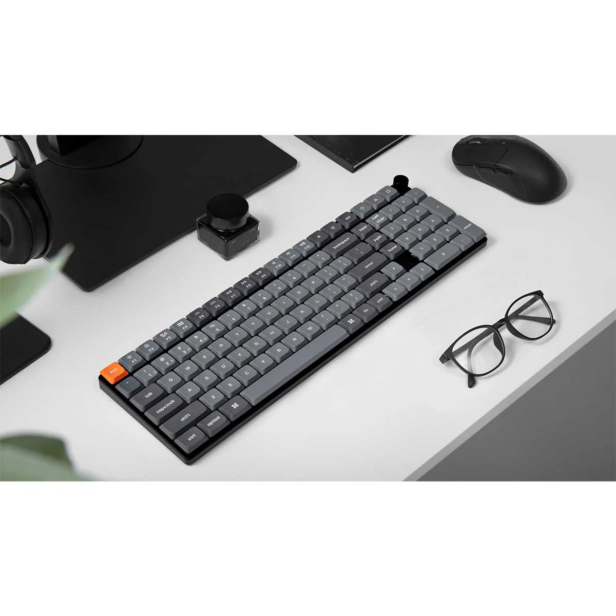 Keychron K17 Max QMK White Backlight Wireless Custom Mechanical Keyboard (Low Profile Gateron Mechanical Brown Switch) (K17M-A3) - Image 3