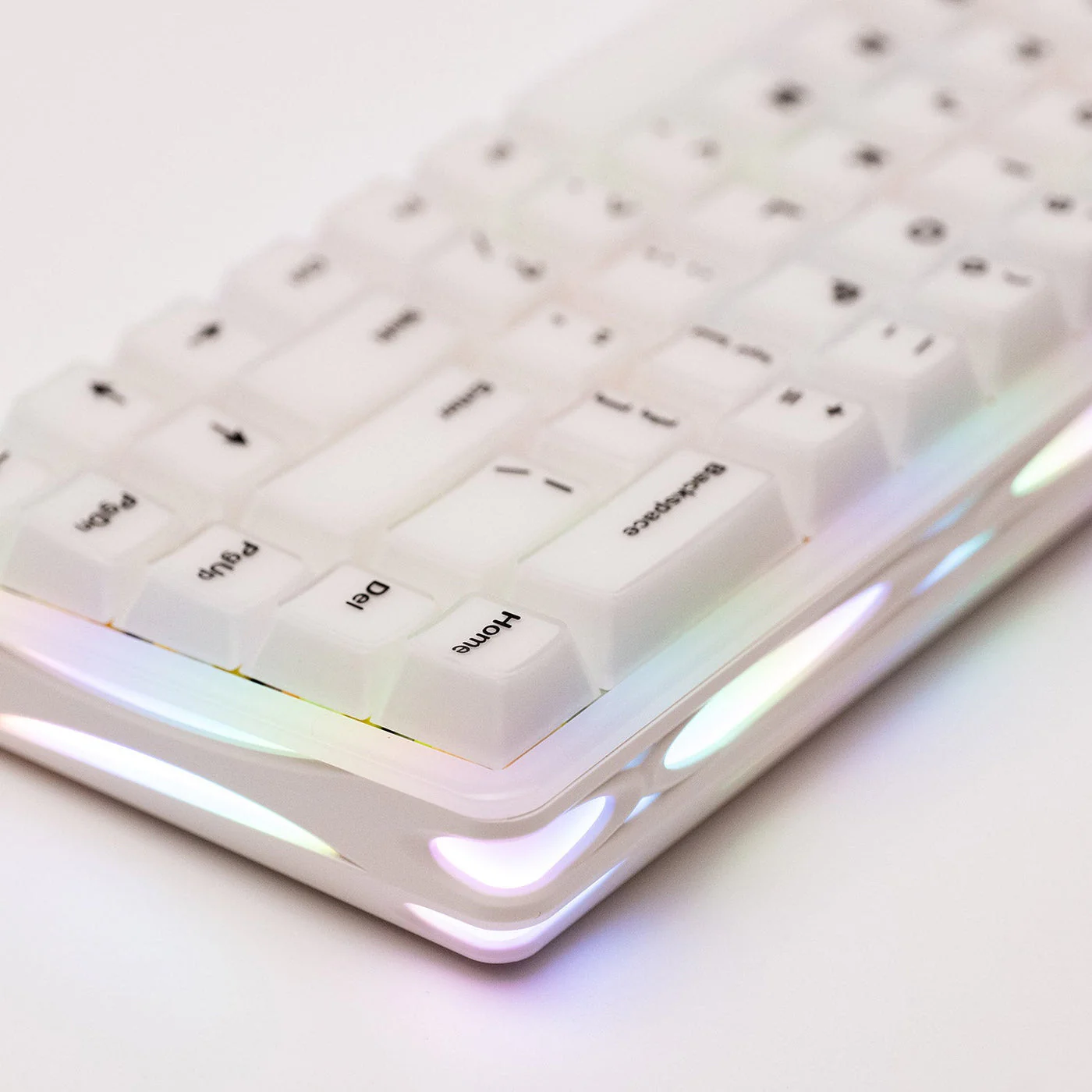 MonsGeek Verve 68 HE Wired RGB Magnetic Keyboard (Misty White) (Akko Flash Magnetic Switch) (101-VEVEB-000) - Image 9