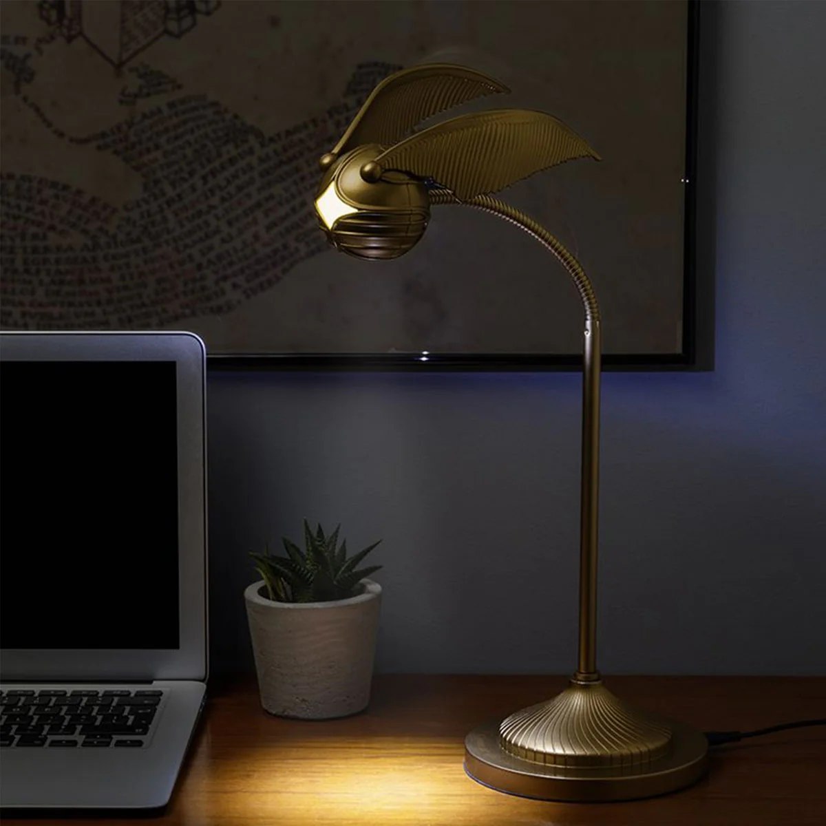 Paladone Harry Potter Golden Snitch Posable Desk Lamp (PP12796HP) - Image 4