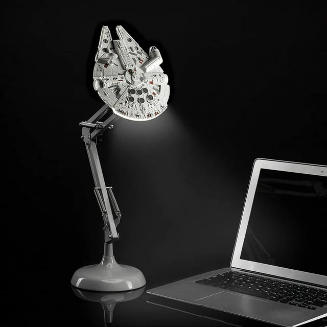 Paladone Star Wars Millenium Falcon Posable Desk Light V3 (PP5056SWV3) - Image 2