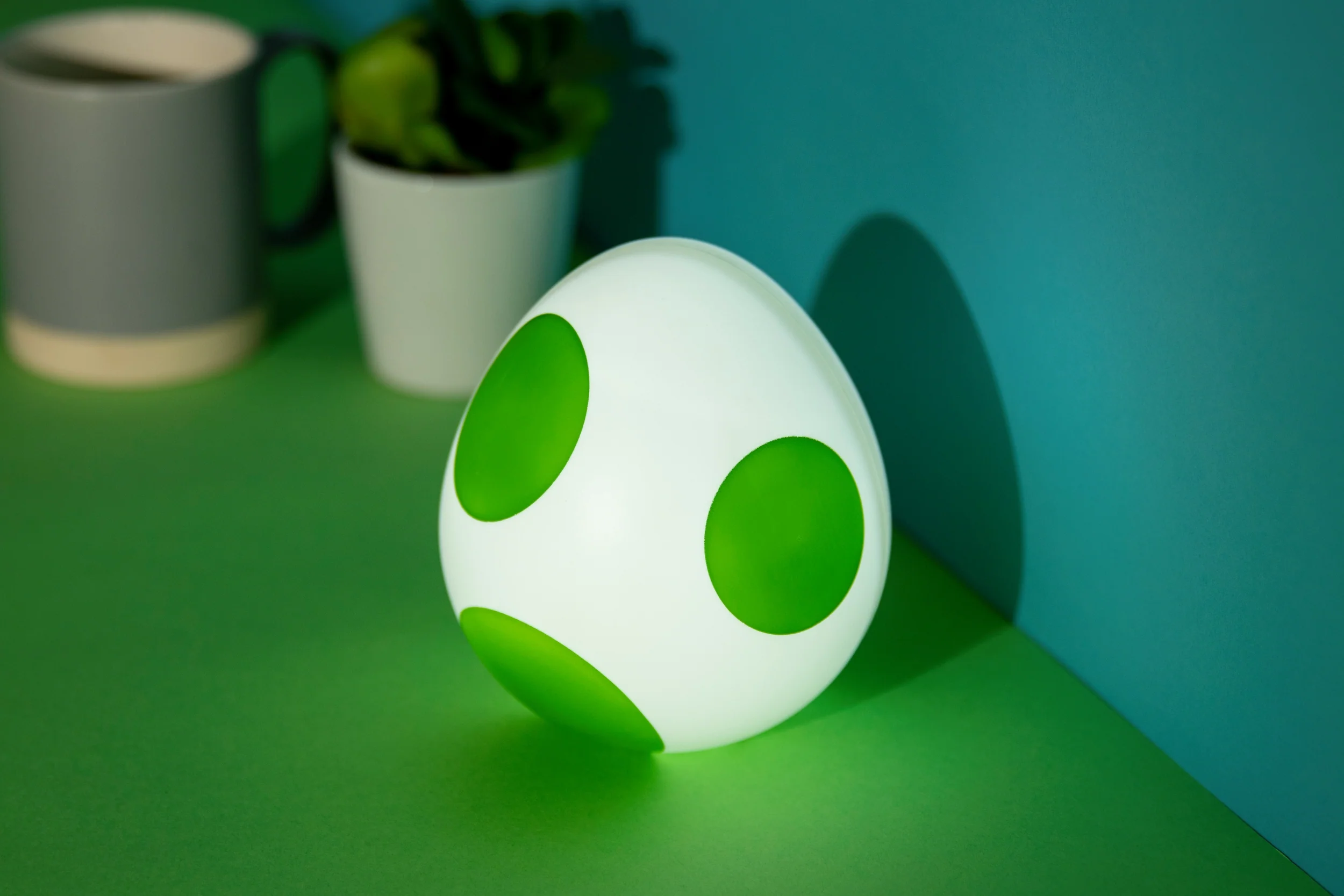 Paladone Super Mario Yoshi Egg Light USB Powered Lamp (PP6046NNV2) - Image 3