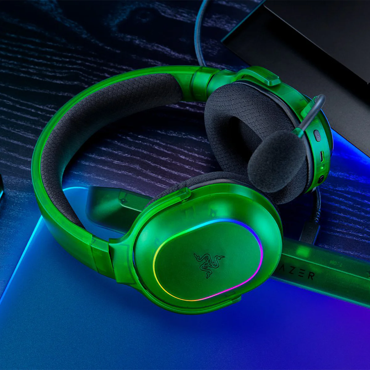 Razer Barracuda X Chroma Wireless Multi-Platform Gaming & Mobile Headset (Black, White, Phantom Green, Phantom White) - Image 26