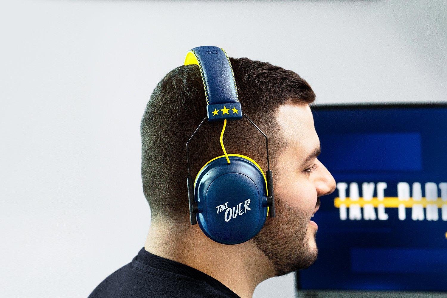 RAZER BLACKSHARK V2 COURAGEJD EDITION MULTI-PLATFORM WIRED ESPORTS HEADSET - Image 5
