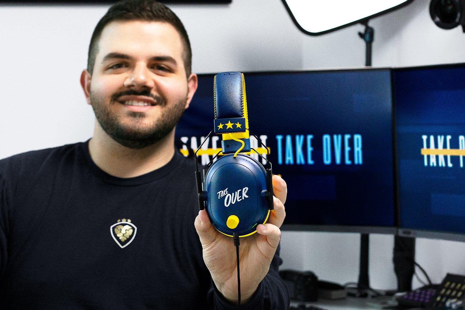 RAZER BLACKSHARK V2 COURAGEJD EDITION MULTI-PLATFORM WIRED ESPORTS HEADSET - Image 6