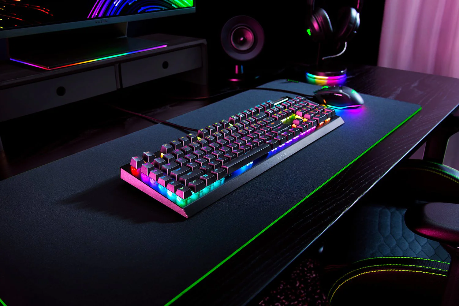 Razer Blackwidow V4 X Mechanical Gaming Keyboard With Razer Chroma RGB (Green Switch) - Image 12