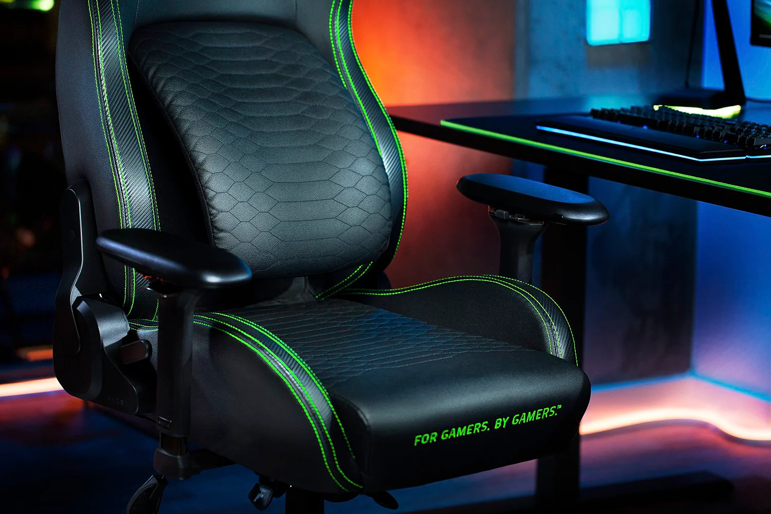 Razer Iskur XL Gaming Chair With Built-In Lumbar Support (Black/Green) - Image 5