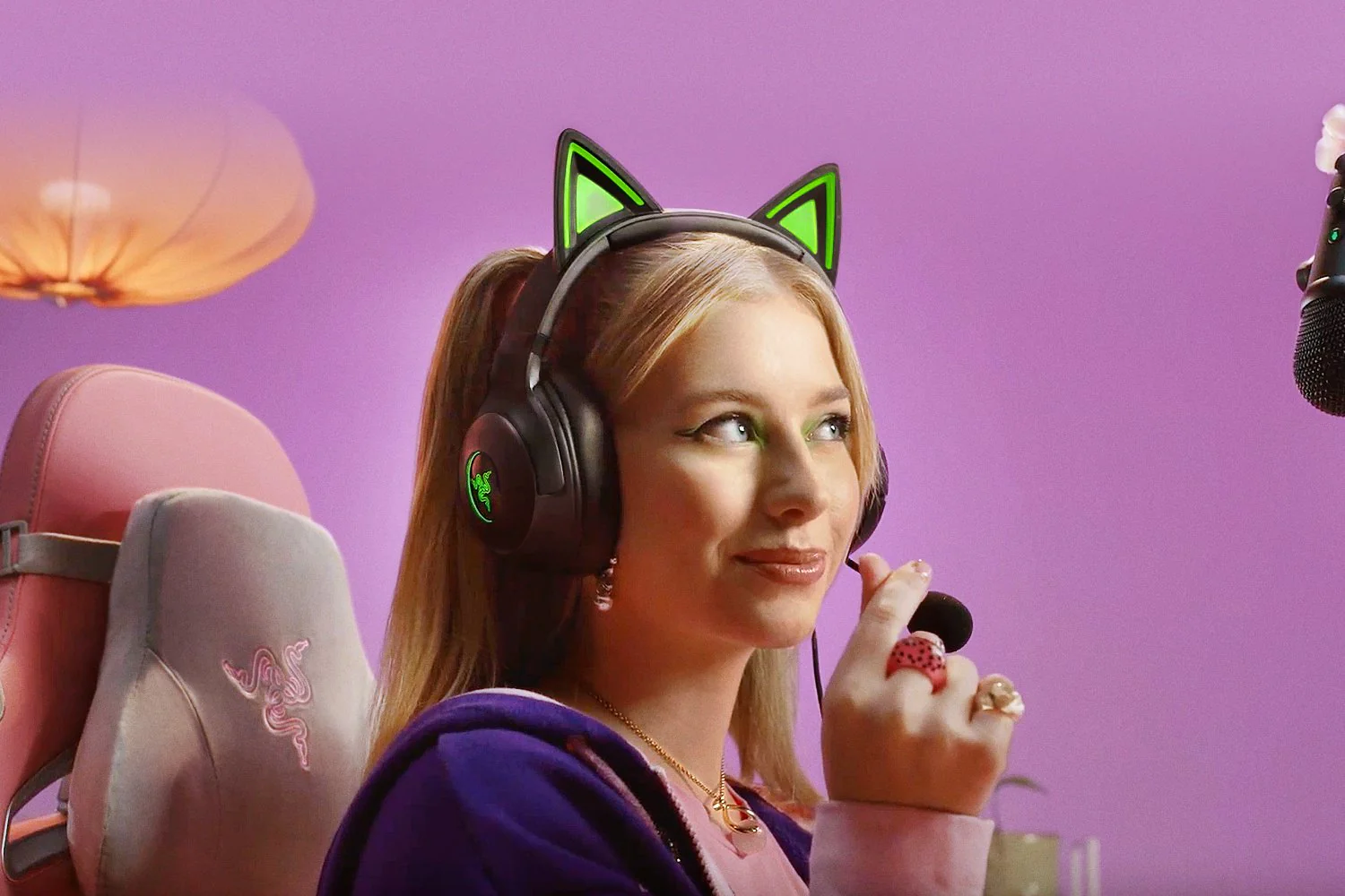 Razer Kraken Kitty V2 USB Headset With RGB Kitty Ears (Black) - Image 4