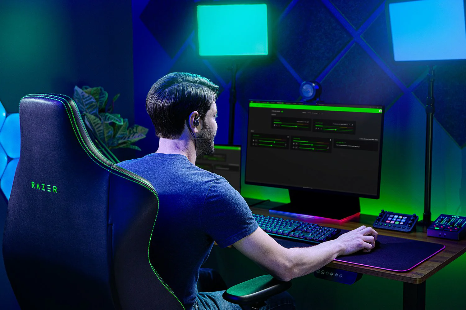 Razer Moray Ergonomic In-Ear Monitor for All-Day Streaming - Image 11
