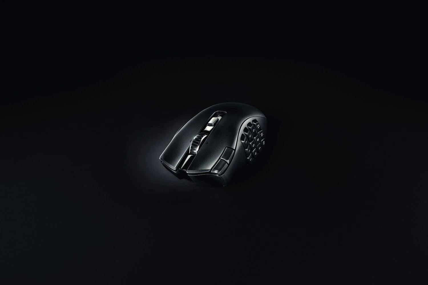 Razer Naga V2 Hyperspeed Ergonomic Wireless MMO Gaming Mouse - Image 3
