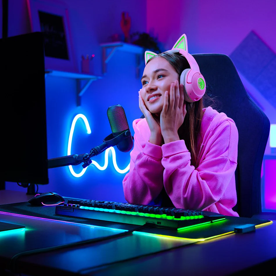 Razer Seiren V3 Chroma RGB USB Microphone With Tap to Mute Sensor - Image 20
