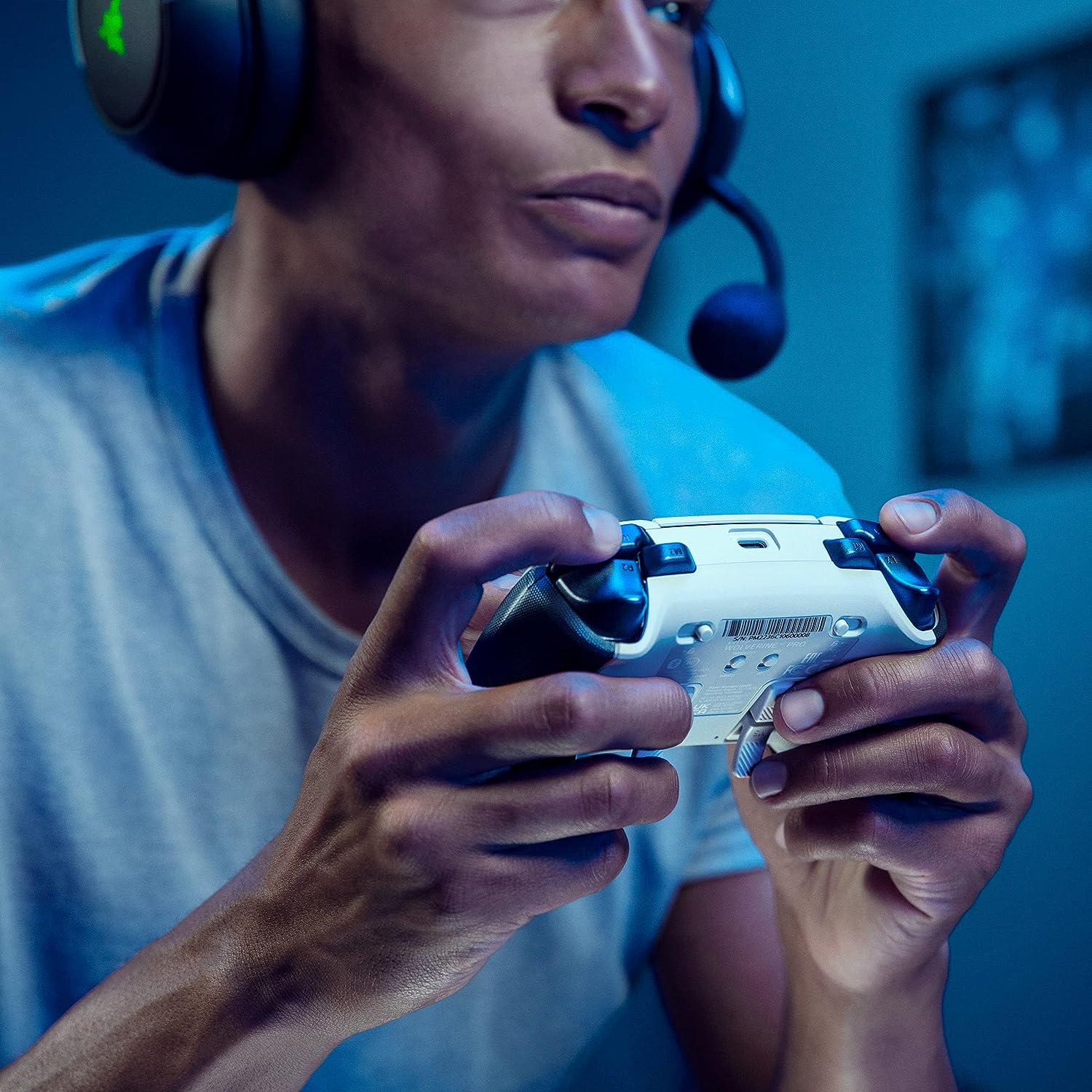 Razer Wolverine V2 Pro Wireless Gaming Controller for PS5 & PC (White) - Image 8