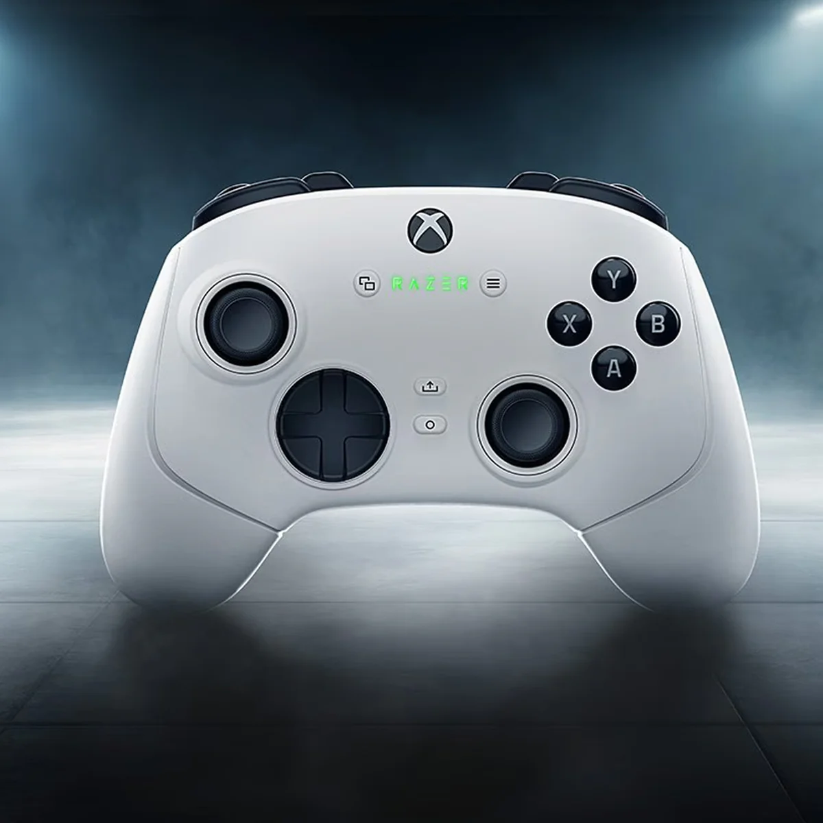 Razer Wolverine V3 Pro Wireless Esports Gaming Controller For Xbox & PC (White, Black) - Image 3