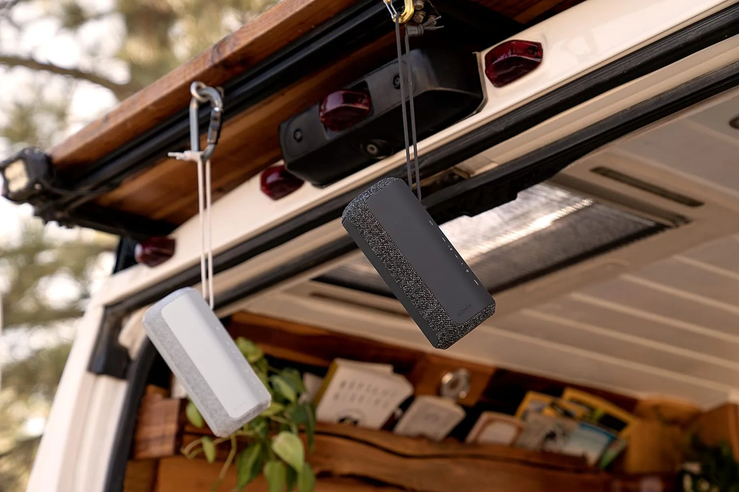 Sony SRS-XE200 Wireless Speaker - Image 21