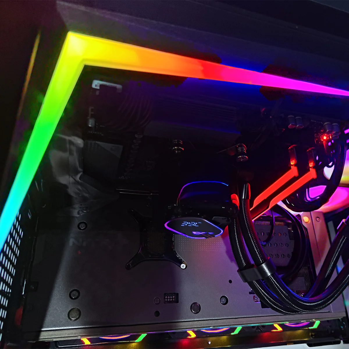 Sophos TH285 Black Desktop Gaming PC | AMD Ryzen 7 7700 | 32GB RAM | 1TB SSD with WiFi + Bluetooth | RX 9070 XT OC | Windows 11 Pro - Image 4