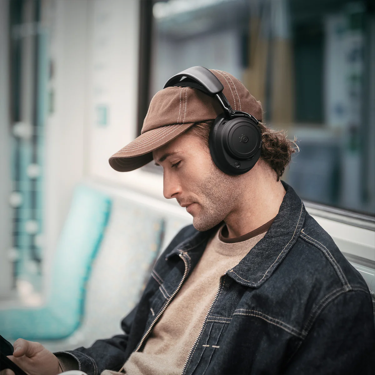 SteelSeries Arctis Nova Elite Hi-Res Wireless Gaming Headset for PC / Playstation / Nintendo Switch / Mobile / Xbox (Obsidian, Sage & Gold) - Image 6