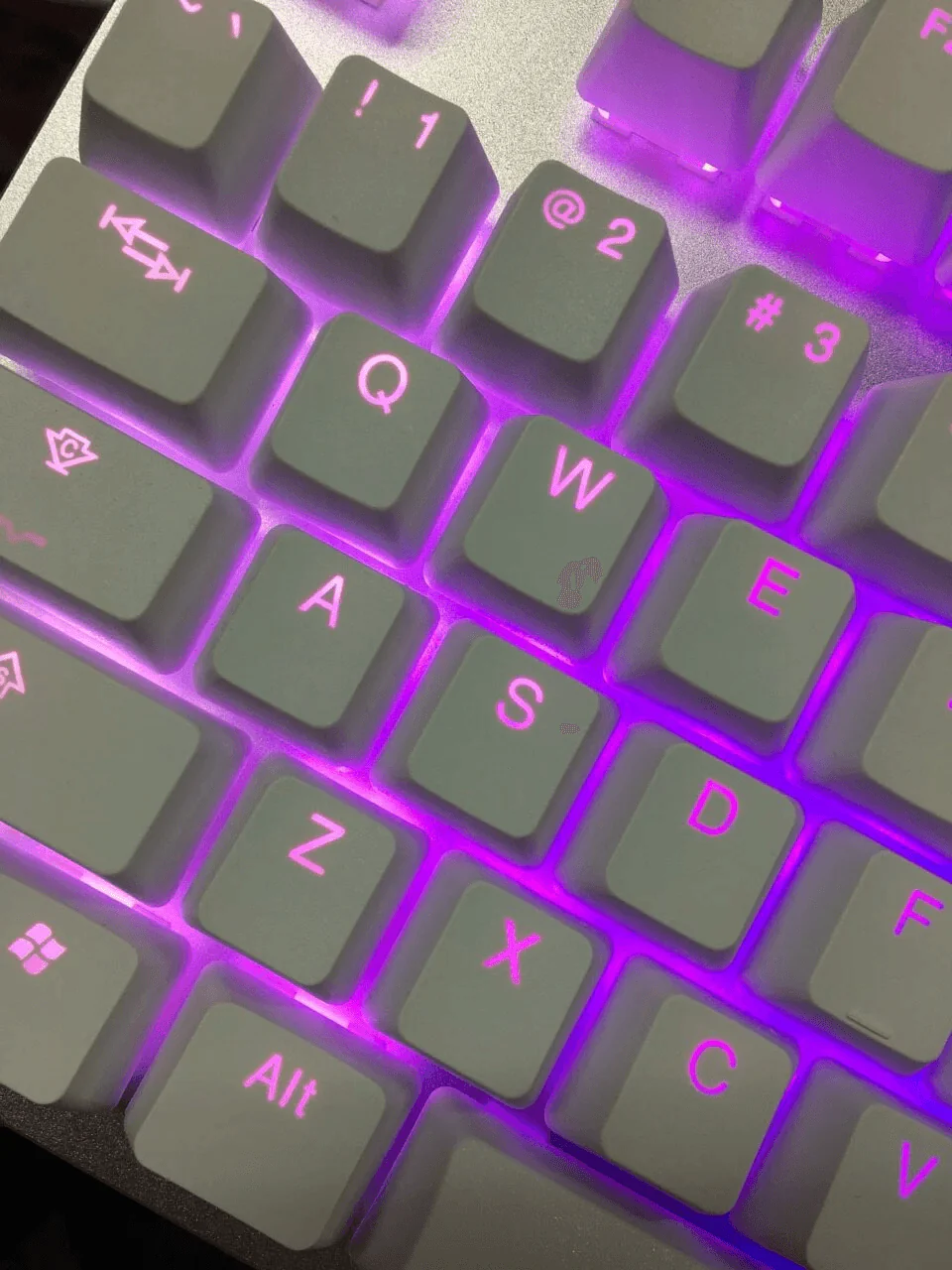 Taihao Double Shot PBT Backlit Keycaps Set For Cherry MX Switch (114-Keys) (Orchid White) (C12WR001) - Image 4