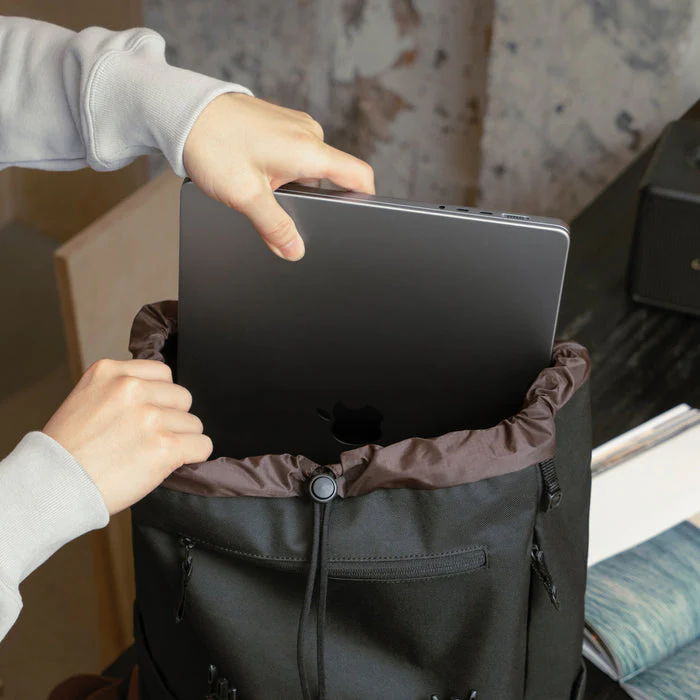 Tomtoc Vintpack-TA1 22L Laptop Backpack - Image 15