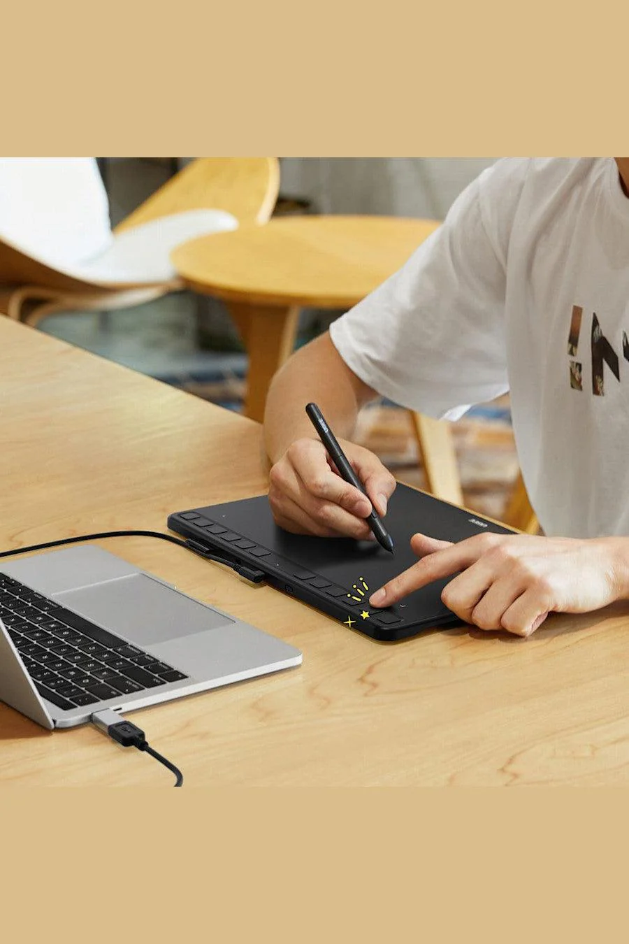 Ugee S1060W 10" Wireless Pen Tablet (Carbon Black) - Image 5