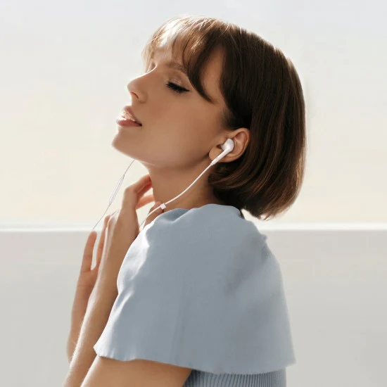 UGreen Wired Earphones With 3.5mm Plug (White) (EP101/60692) - Image 4