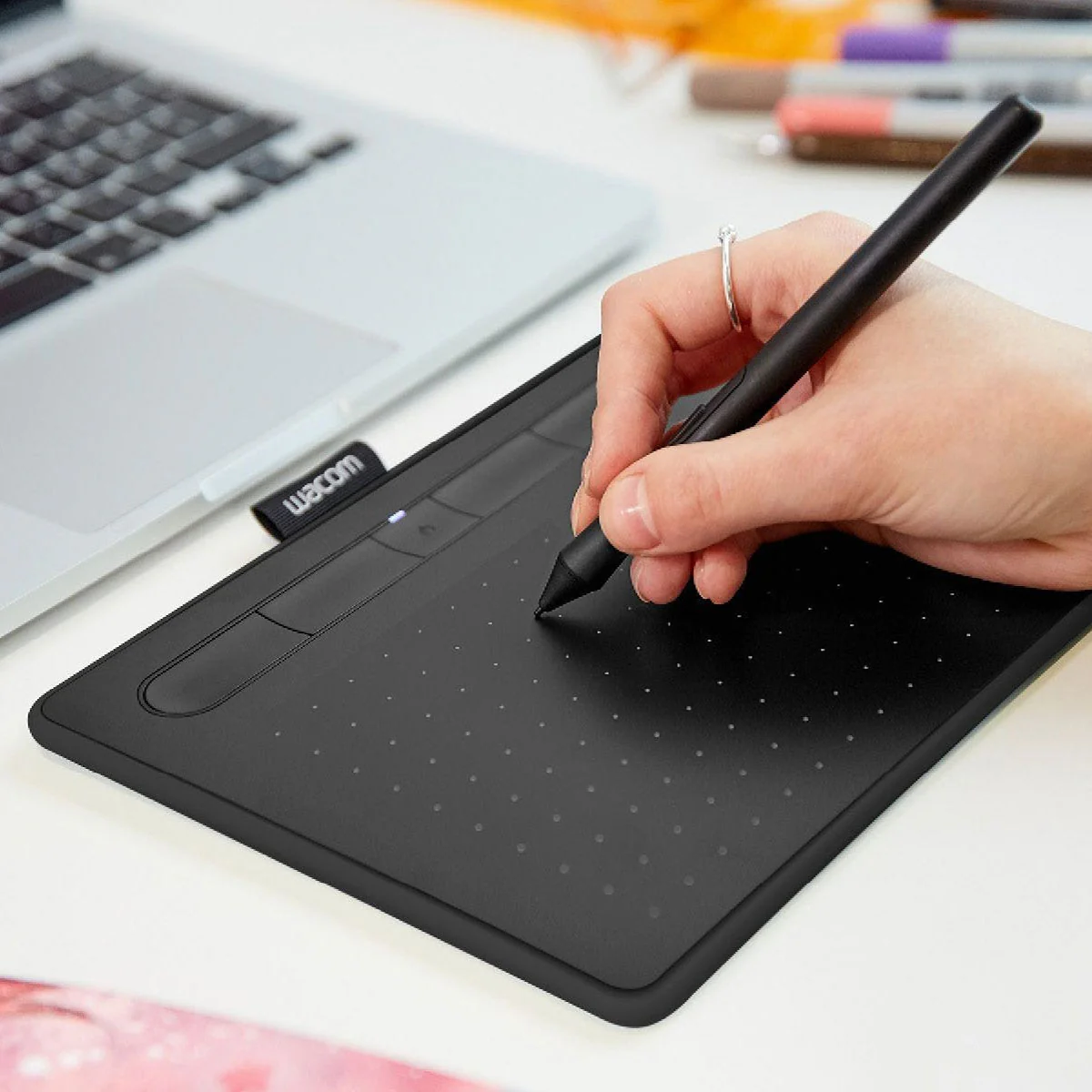 Wacom Intuos Small Bluetooth Pen Tablet CTL-4100WL/K0-CA (Black) - Image 5