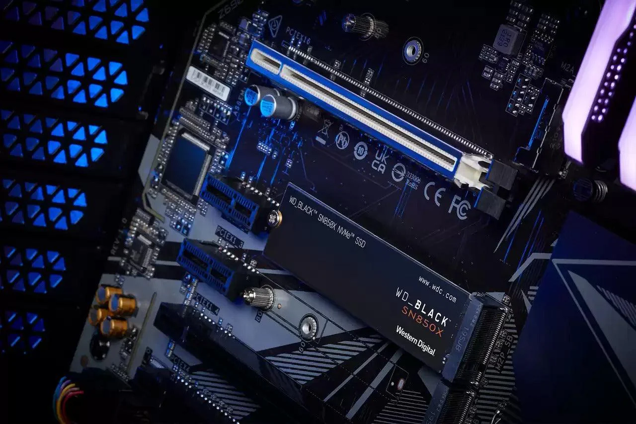 WD Black SN850X 1TB NVME Internal Gaming SSD (WDS100T2X0E) - Image 3