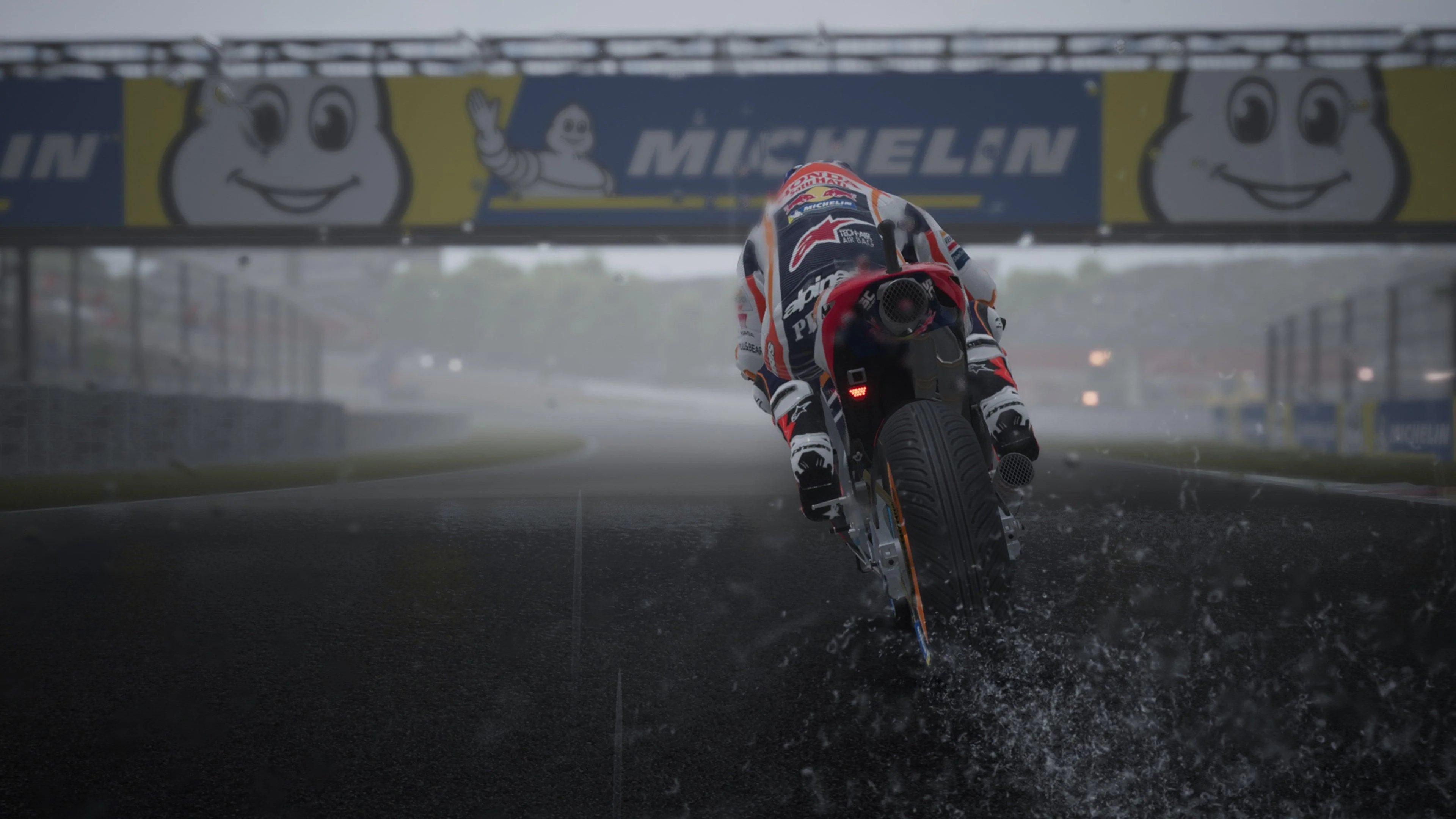 Xbox One Moto GP 18 (EU) - Image 4